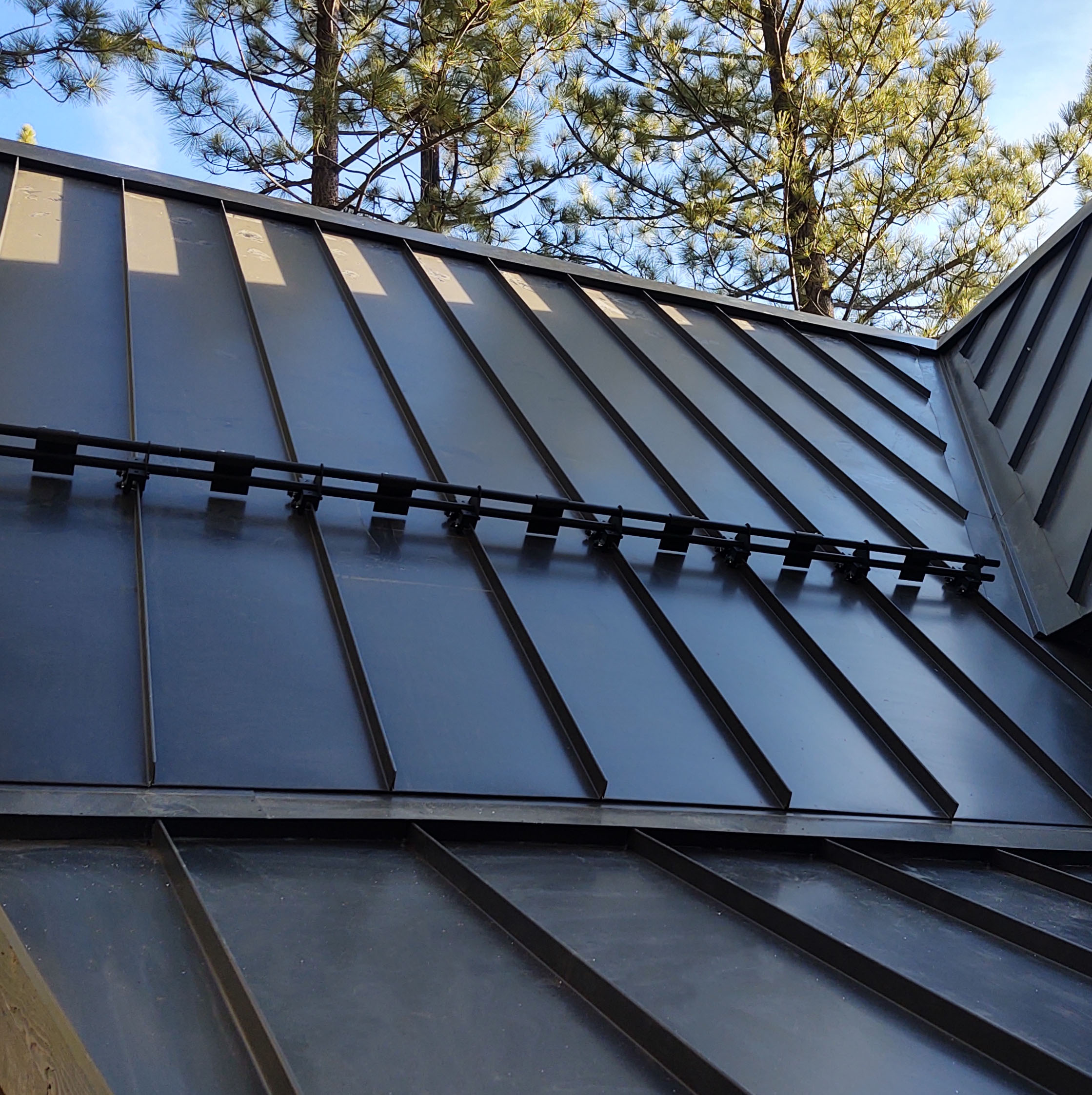 Maple Knoll Standing Seam: Snap-Lock vs Mechanically Seamed